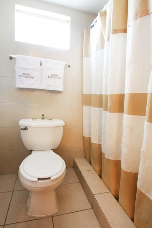 Hotel Boulevard Mexicali Phòng bức ảnh