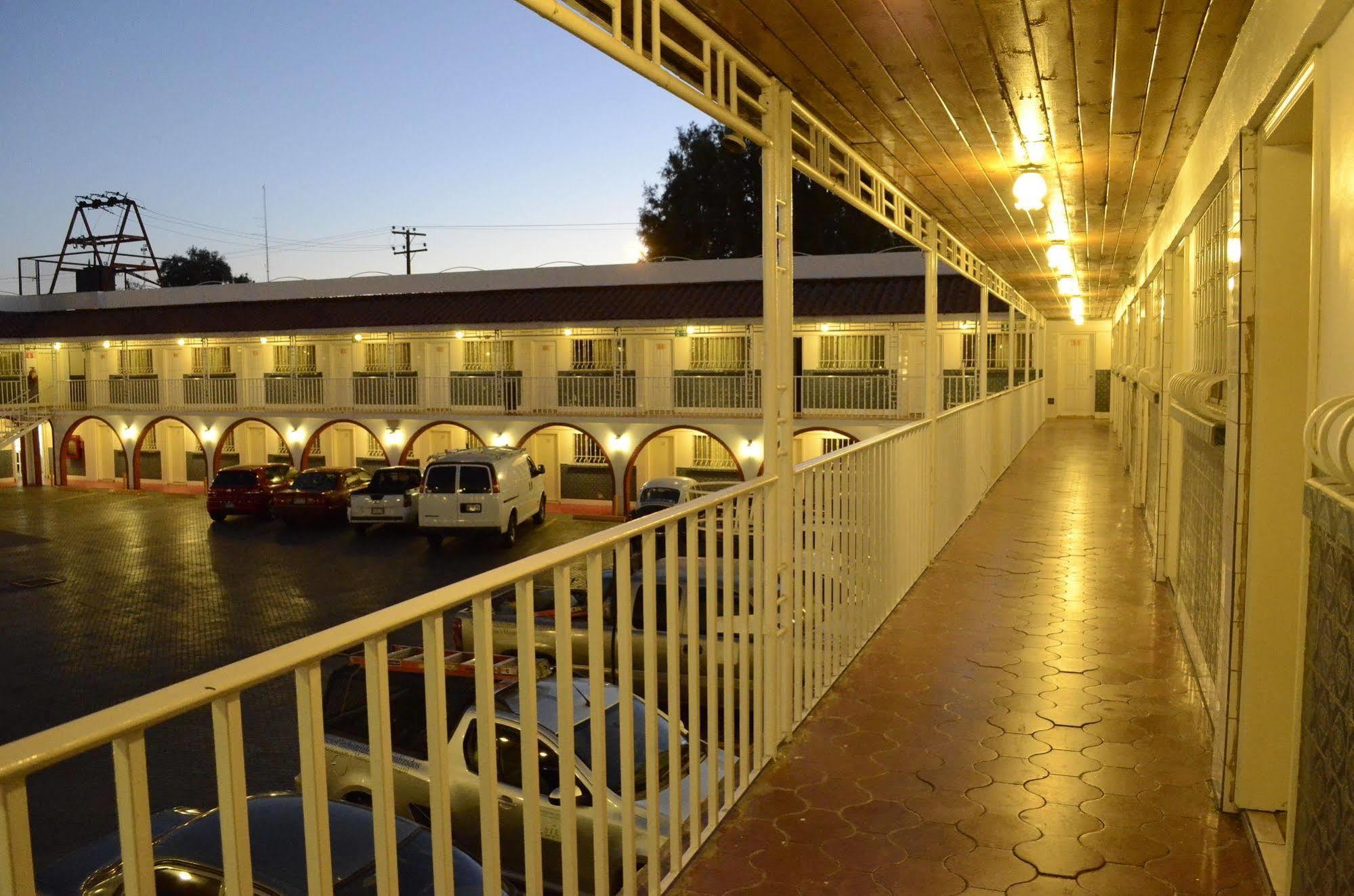 Hotel Boulevard Mexicali Ngoại thất bức ảnh